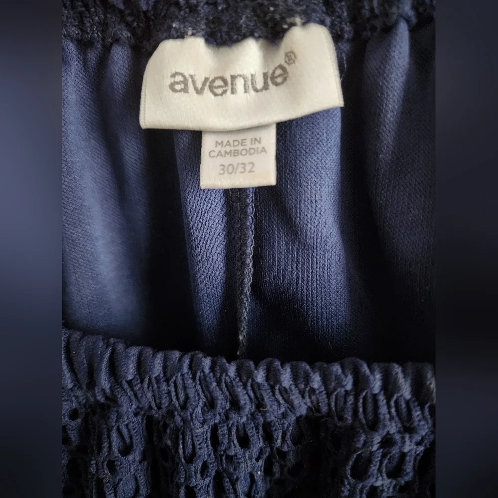 Plus Size Top - Picture 2 of 2